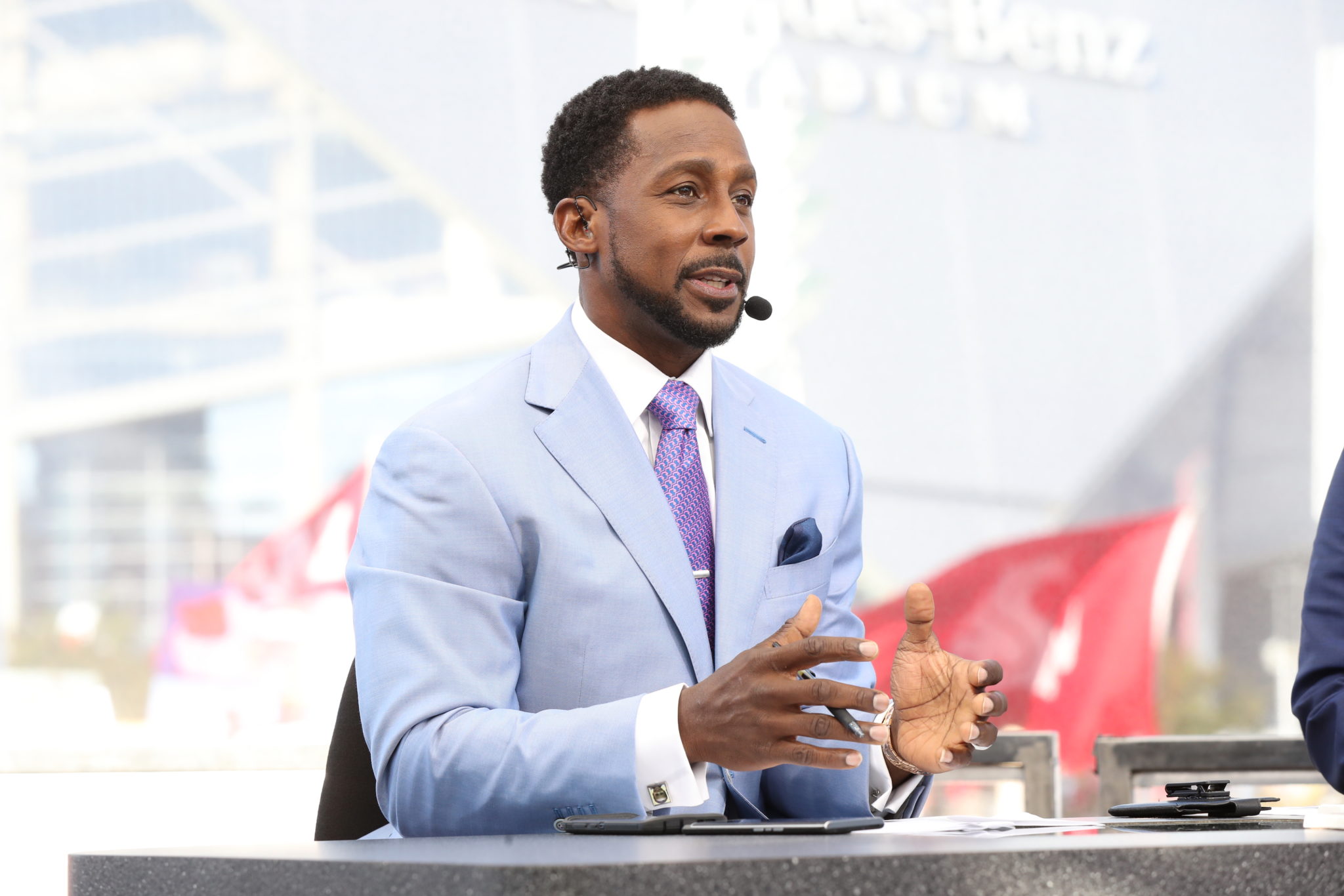 Del Howard Professional Career – Desmond Howard
